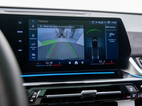 Certified 2025 BMW X2 xDrive28i w/ M Sport Package image 24