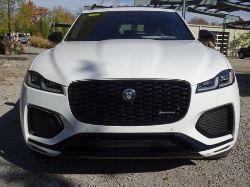 New 2025 Jaguar F-PACE R-Dynamic S image 13