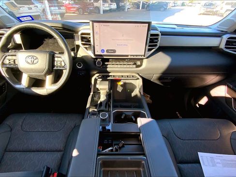 Used 2024 Toyota Tundra Limited image 13