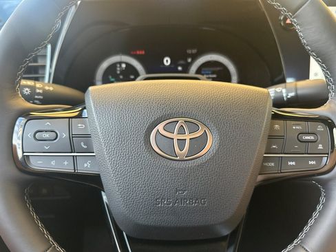 New 2026 Toyota Mirai RWD image 25
