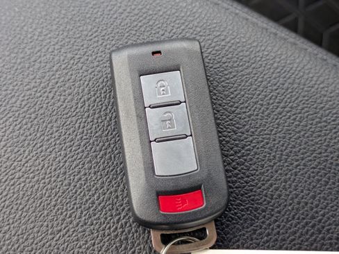 Used 2024 Mitsubishi Outlander Sport Ralliart image 33