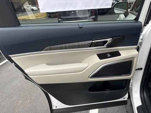 New 2025 Kia Telluride EX image 14