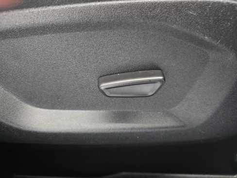 Used 2024 Ford Edge SEL image 10