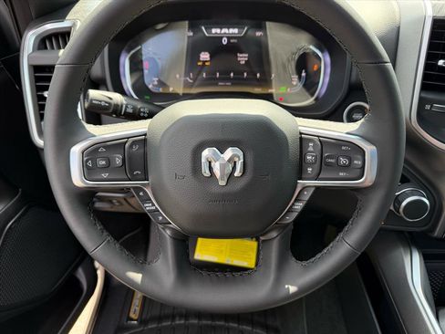 New 2026 RAM 1500 Big Horn AWD/4WD image 29