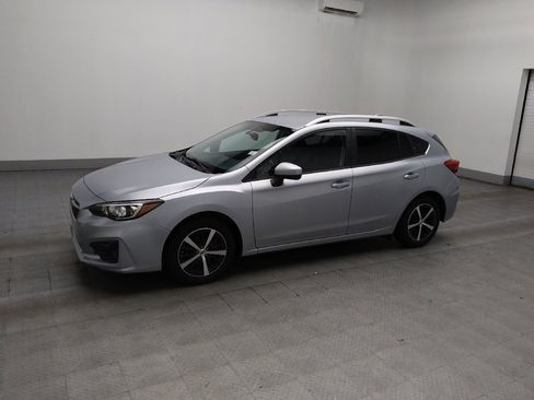 Used 2019 Subaru Impreza 2.0i Premium AWD/4WD image 2