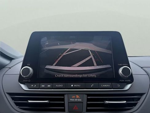 Used 2020 Nissan Altima 2.5 SV image 17