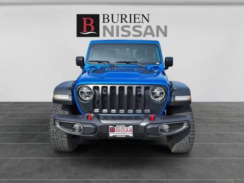 Used 2021 Jeep Gladiator Rubicon AWD/4WD image 11