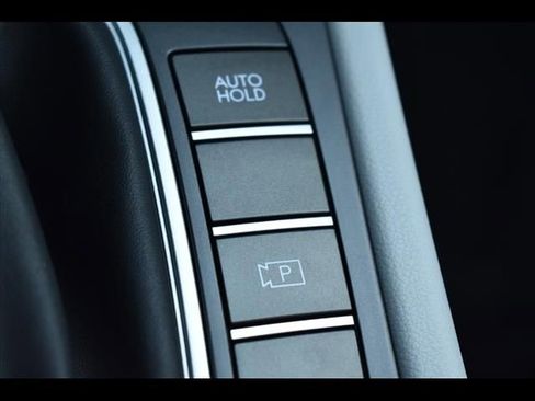 Certified 2025 Hyundai Kona SEL FWD image 12