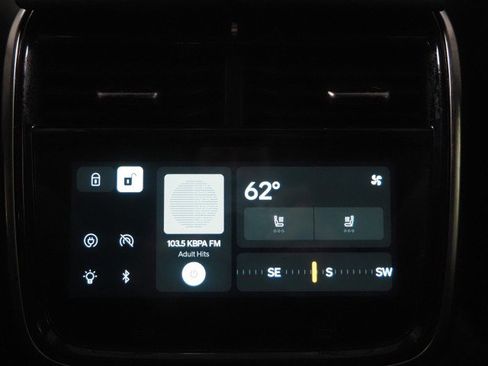 Used 2024 Rivian R1S AWD Adventure image 28