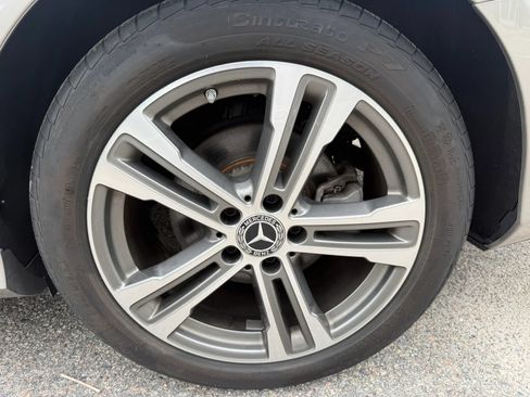 Used 2022 Mercedes-Benz E 350 4MATIC Sedan image 37