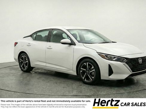 Used 2025 Nissan Sentra SV image 1