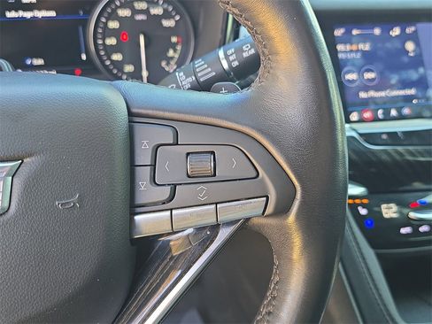 Used 2023 Cadillac XT6 Premium Luxury w/ Technology Package image 31