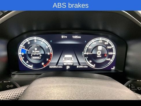 Used 2023 Mitsubishi Outlander SE Black Edition image 16