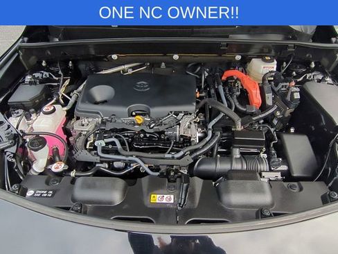 Used 2022 Toyota Venza LE image 38