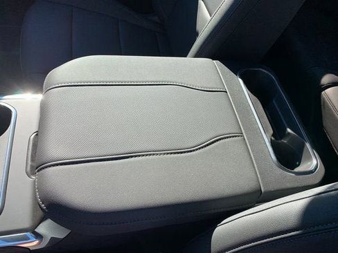 New 2026 GMC Sierra 2500 SLT w/ SLT Premium Package image 21