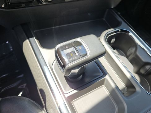 Used 2023 Chevrolet Silverado 1500 ZR2 w/ Technology Package image 21