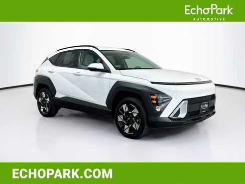 Used 2025 Hyundai Kona SEL AWD/4WD image 1