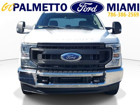 Used 2022 Ford F250 XL w/ Power Equipment Group image 2