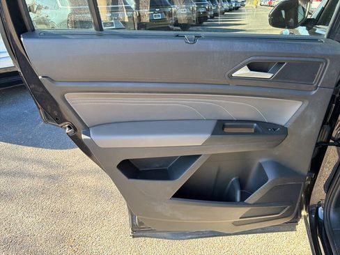 Used 2022 Volkswagen Atlas SE image 52