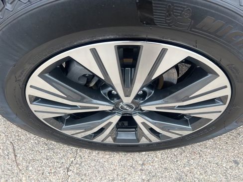 Certified 2023 Nissan Rogue SV image 39