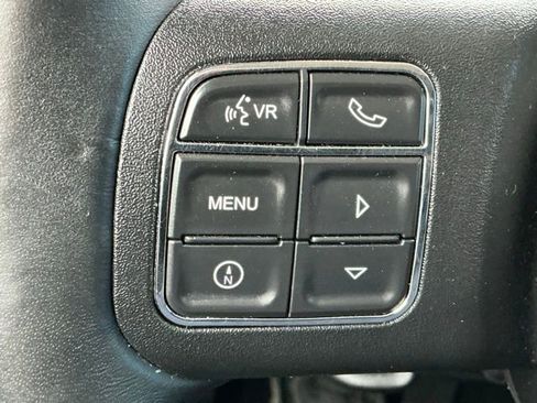 Used 2017 Jeep Wrangler Sahara w/ Connectivity Group image 14