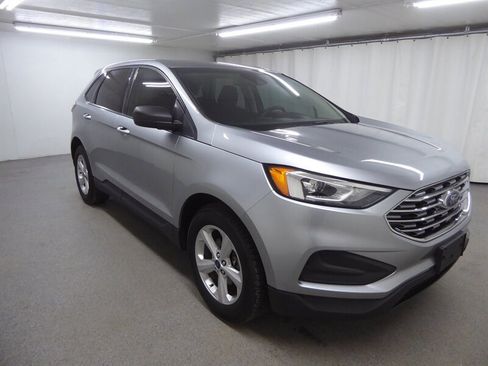 Used 2020 Ford Edge SE image 1