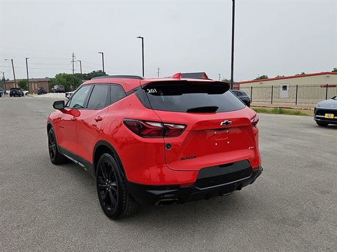 Used 2021 Chevrolet Blazer RS w/ Enhanced Convenience Package FWD image 3