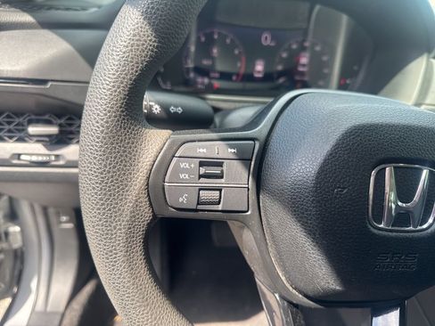 Used 2024 Honda Accord EX image 12