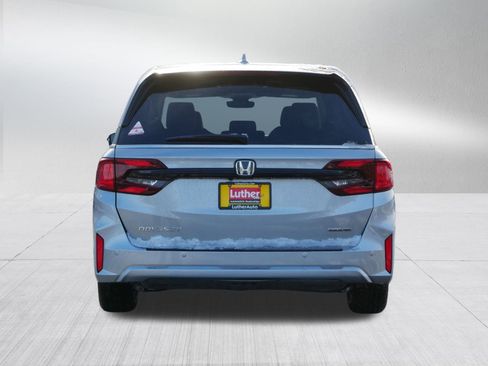 New 2026 Honda Odyssey Touring image 6