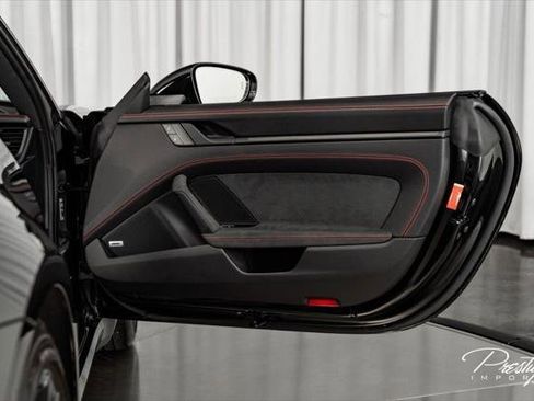 Used 2024 Porsche 911 Carrera GTS RWD image 37