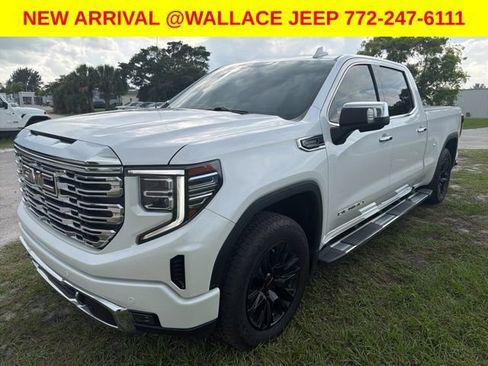 Used 2024 GMC Sierra 1500 Denali w/ Technology Package AWD/4WD image 1