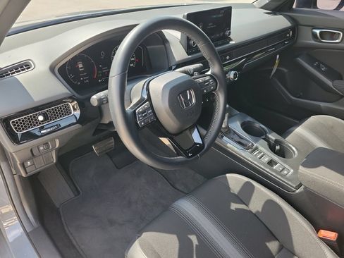 Used 2025 Honda Civic Sport image 14