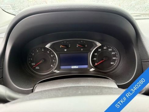 Used 2024 GMC Terrain SLT image 3