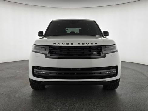 Used 2025 Land Rover Range Rover SE AWD/4WD image 8