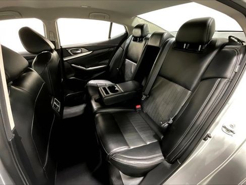 Used 2023 Nissan Maxima SV w/ Floor Mat Group image 26
