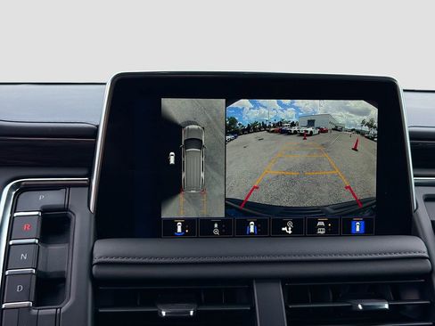 Used 2024 Chevrolet Tahoe Z71 w/ Z71 Off-Road Package image 38