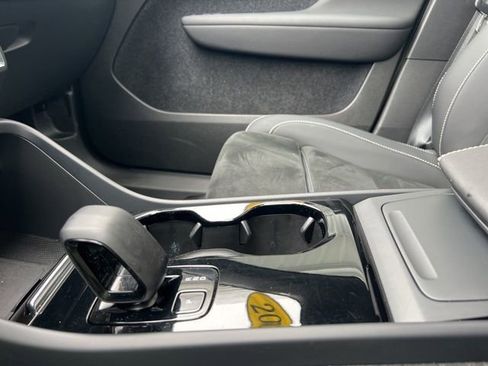 Certified 2023 Volvo C40 P8 Recharge Ultimate w/ Protection Package Premier image 38