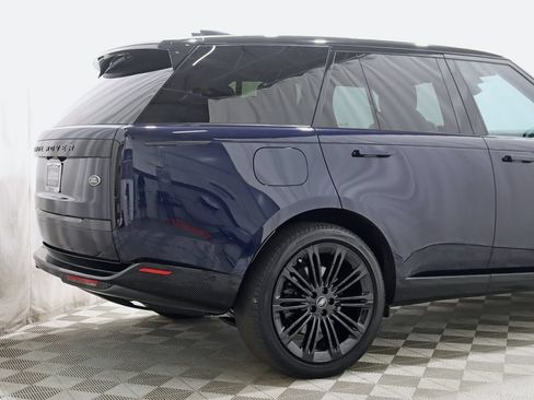 Used 2023 Land Rover Range Rover SE AWD/4WD image 10