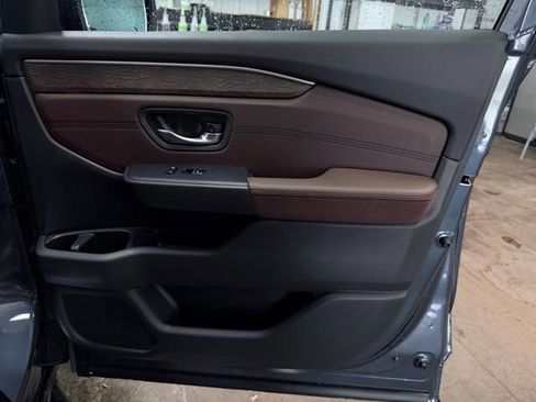 New 2026 Honda Pilot Elite image 17
