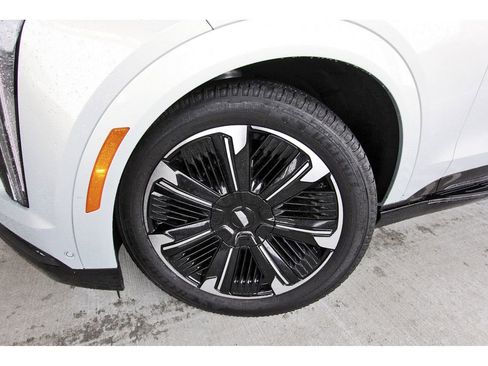 Used 2025 Cadillac Escalade IQ Sport 1 w/ Smart Trailering package image 31