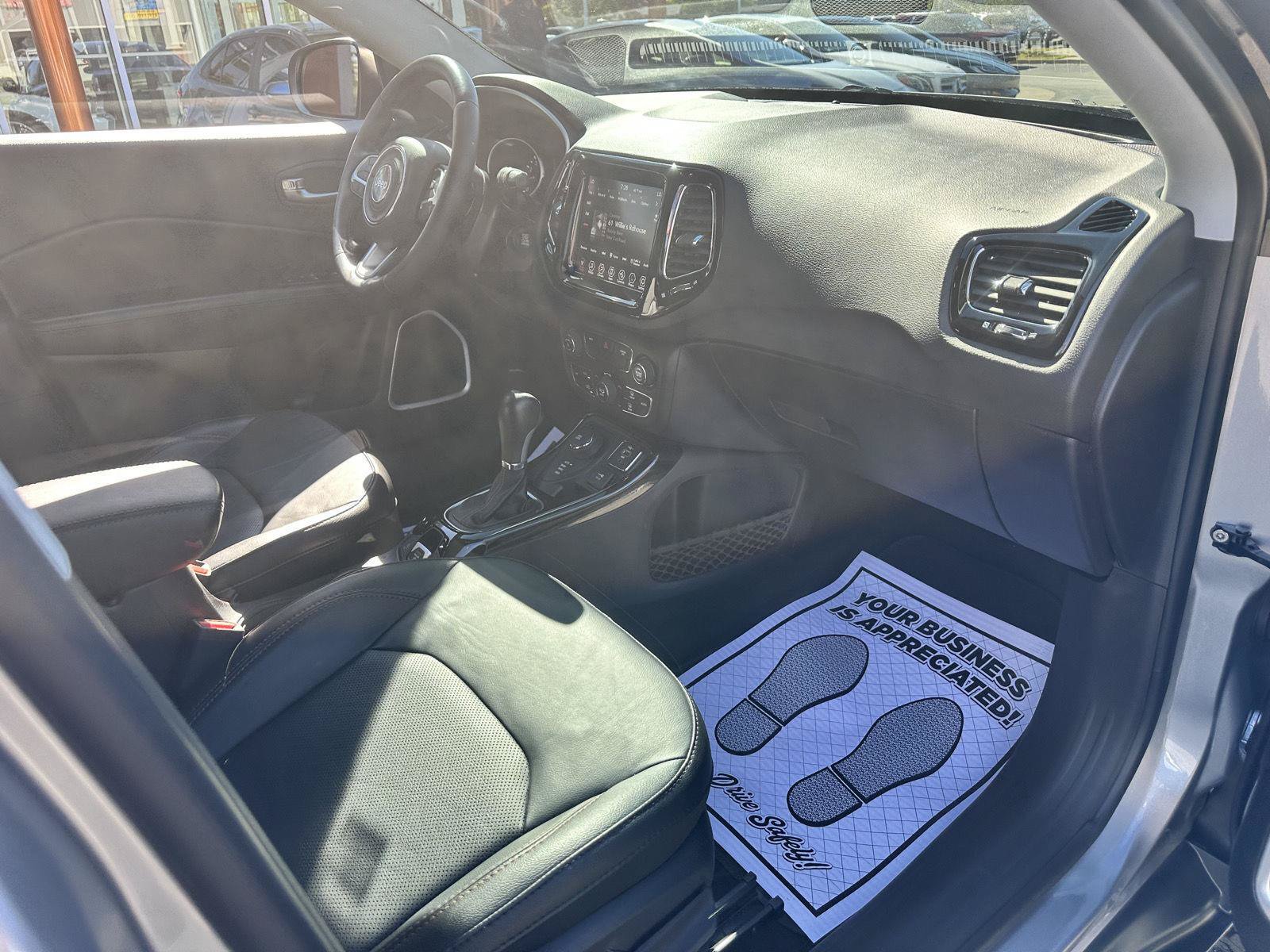 Used 2019 Jeep Compass Limited AWD/4WD image 10