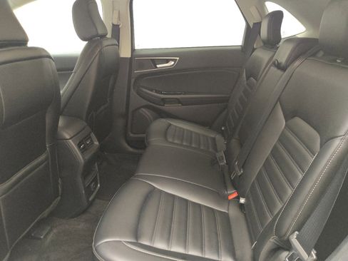 Used 2020 Ford Edge SEL AWD/4WD image 18