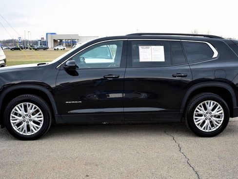 Used 2024 GMC Acadia Elevation image 5