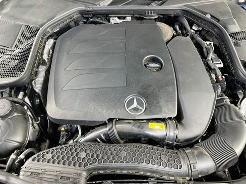 Used 2019 Mercedes-Benz C 300 4MATIC Sedan image 29