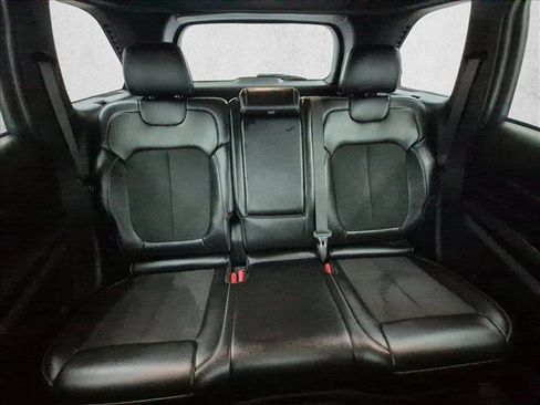 Certified 2025 Jeep Grand Cherokee Altitude AWD/4WD image 23