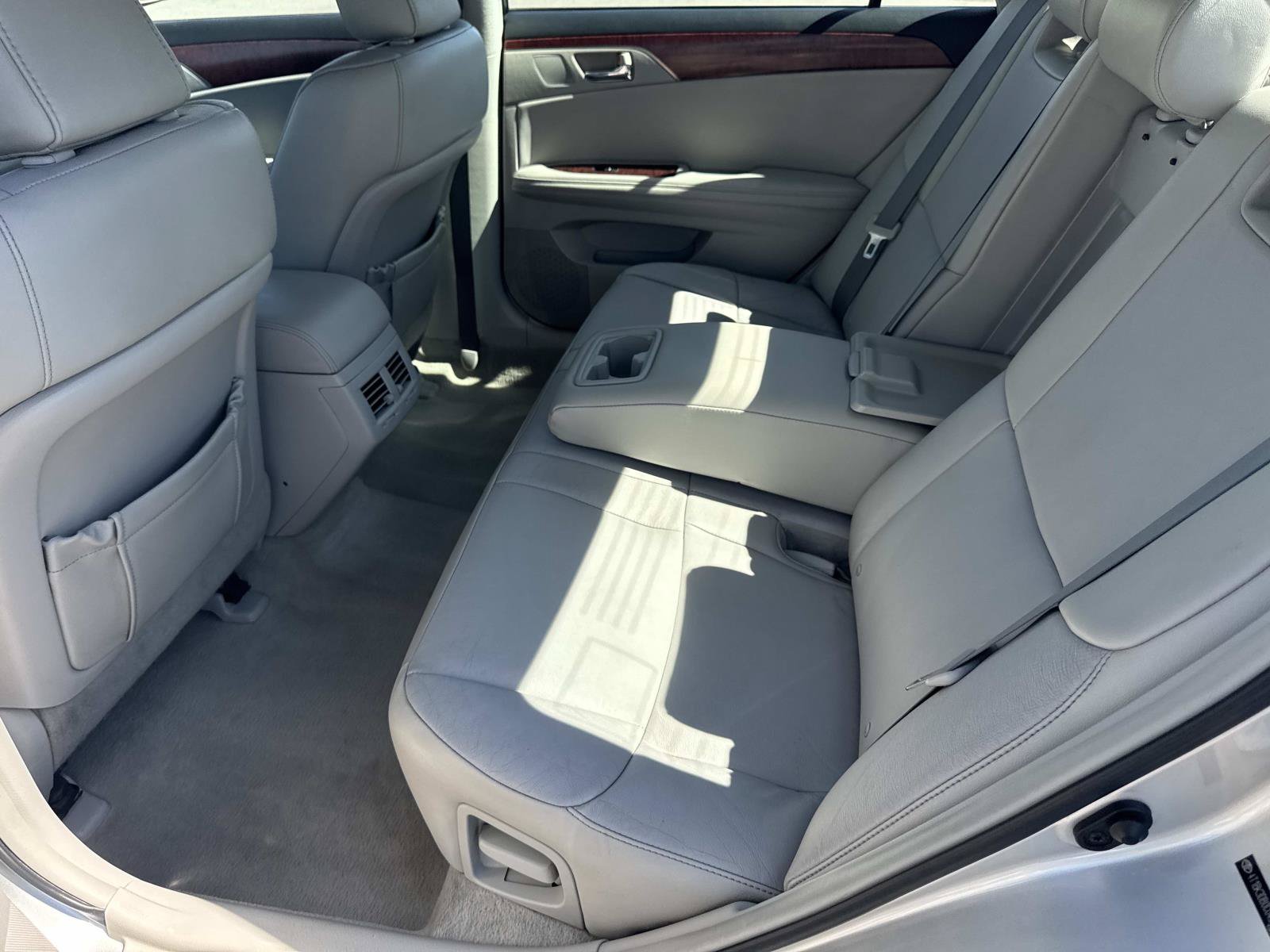 Used 2012 Toyota Avalon FWD image 25