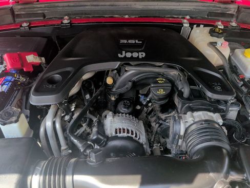 Used 2020 Jeep Wrangler Unlimited Sport AWD/4WD image 11