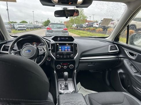 Used 2024 Subaru Forester Premium AWD/4WD image 6
