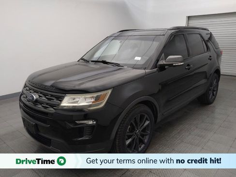 Used 2018 Ford Explorer XLT w/ Equipment Group 202A FWD image 1