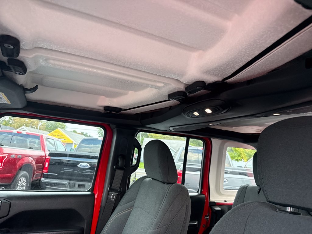 Used 2024 Jeep Wrangler Unlimited Sport AWD/4WD image 23